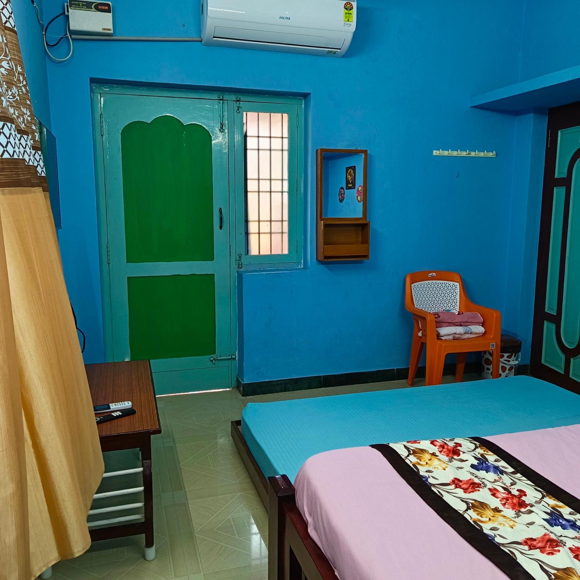 Blue Waves Homestay Pondicherry Luaran gambar