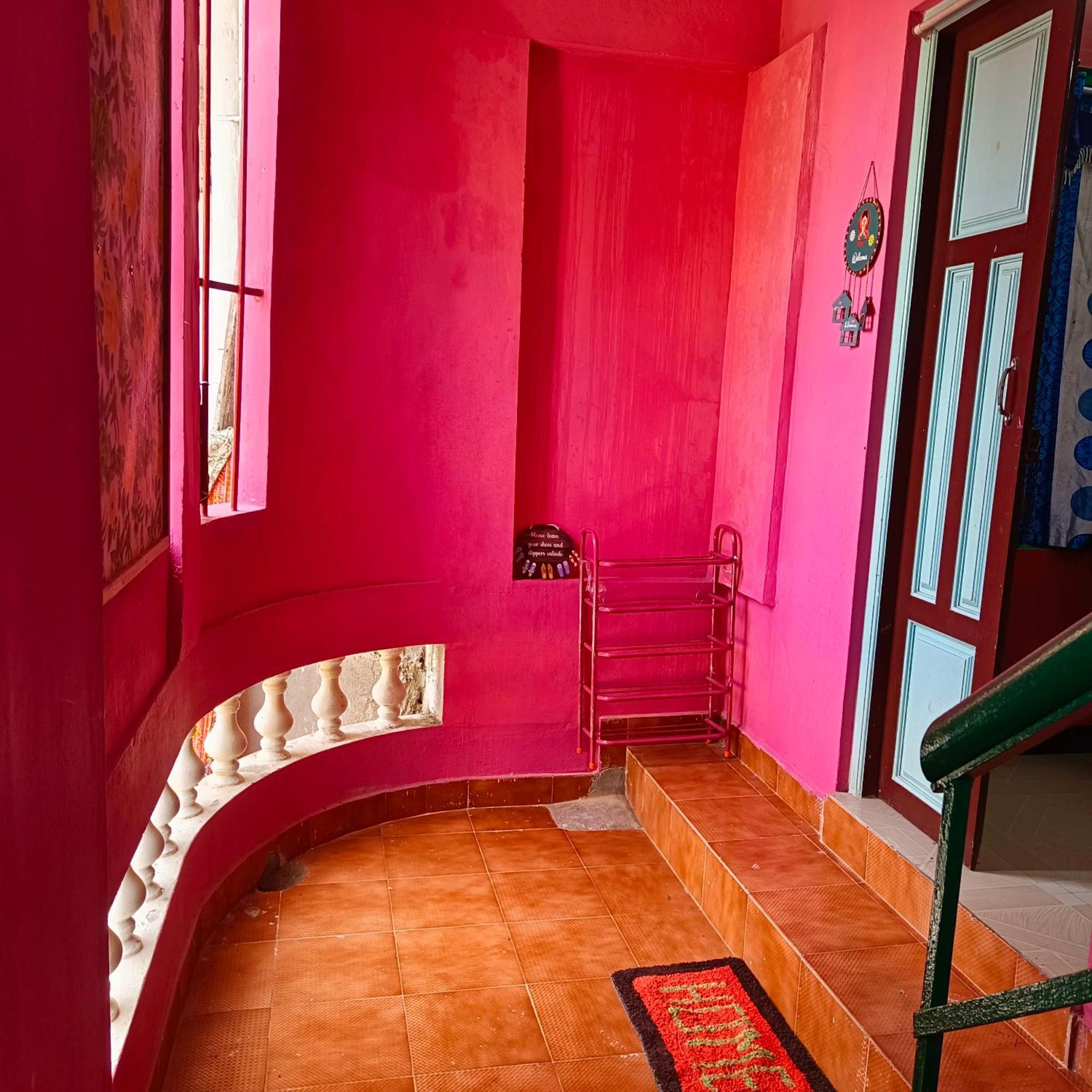 Blue Waves Homestay Pondicherry Luaran gambar