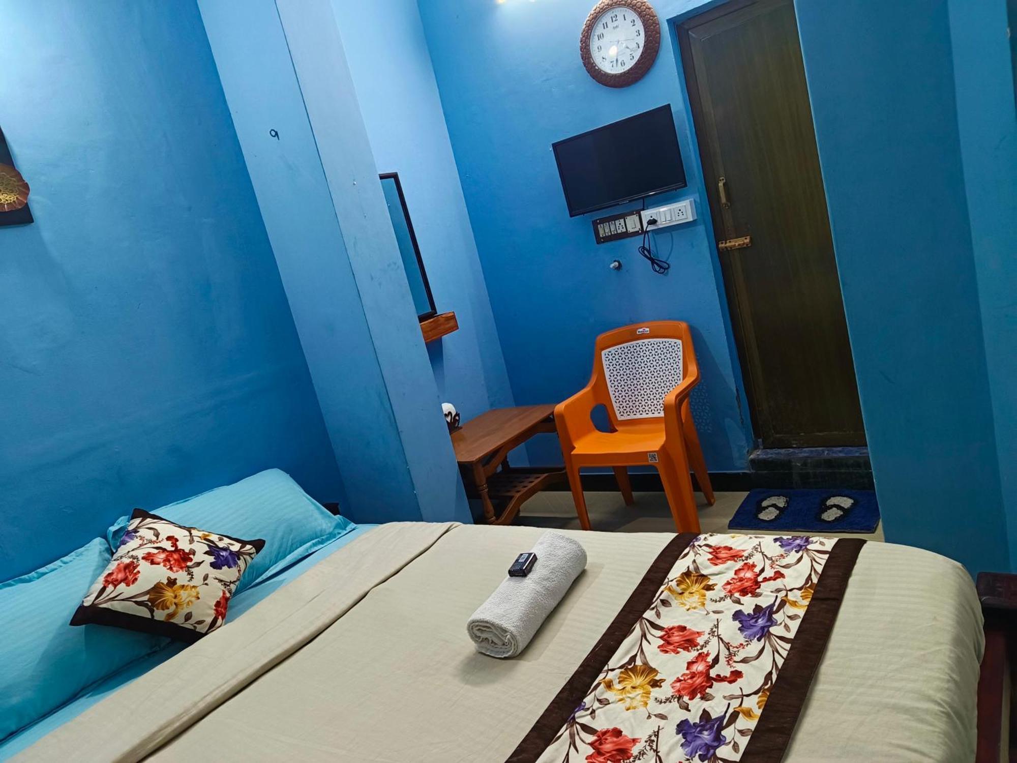 Blue Waves Homestay Pondicherry Luaran gambar