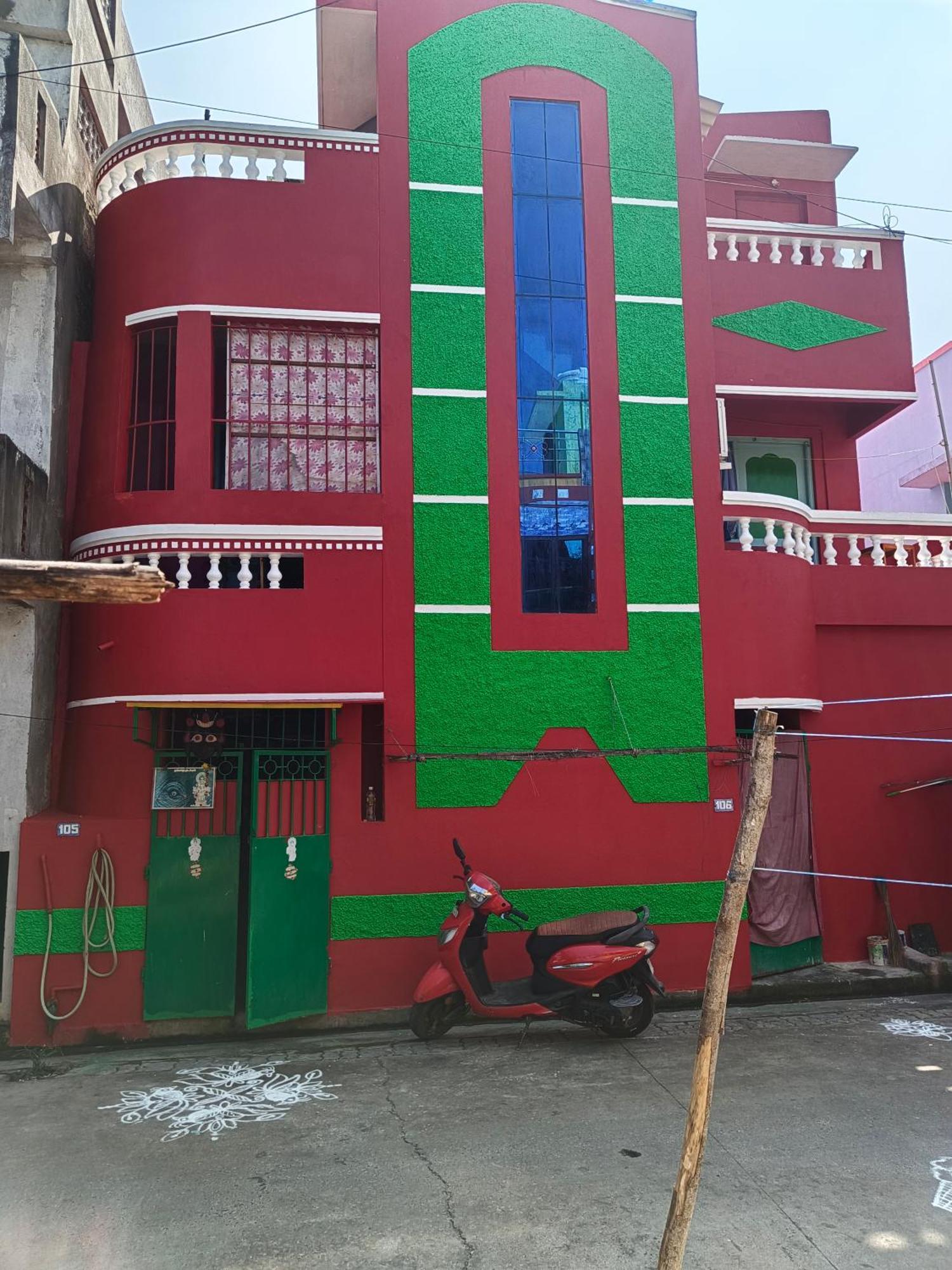 Blue Waves Homestay Pondicherry Luaran gambar